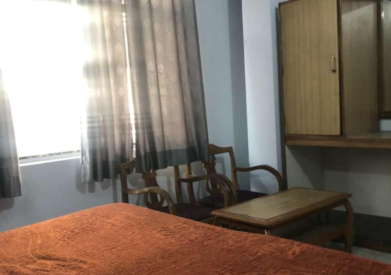 Отель Chitra Residency Харидвар Экстерьер фото