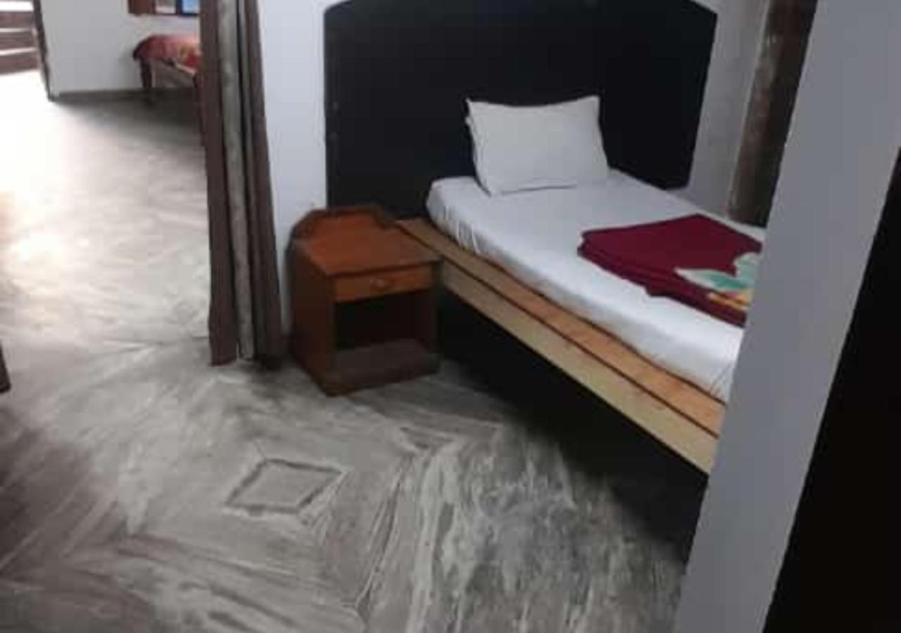 Отель Chitra Residency Харидвар Экстерьер фото